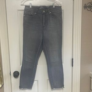 Seven 7 jeans. Size 10. Ankle length. Light gray